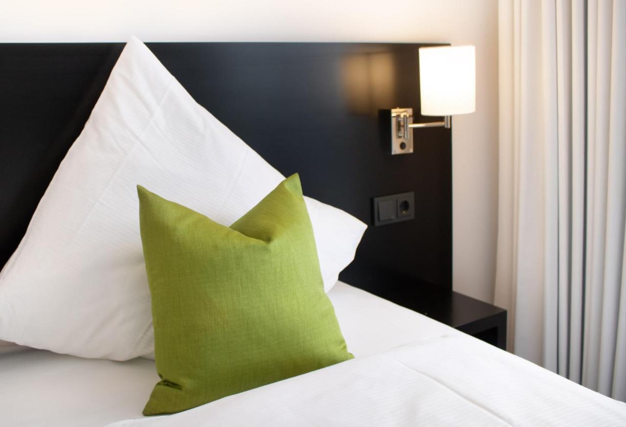 Tu Hotel By Wmm Hotels Tuningen Exteriör bild